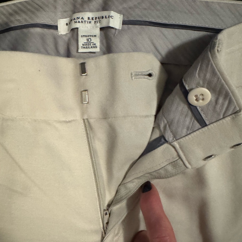 Banana Republic Women’s Beige Chinos